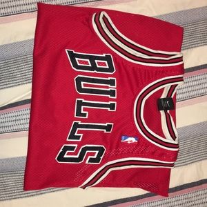Men’s small bulls jersey